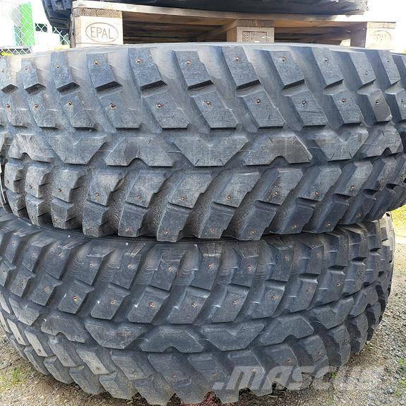 Nokian TRI 2 Rehvid, rattad ja veljed