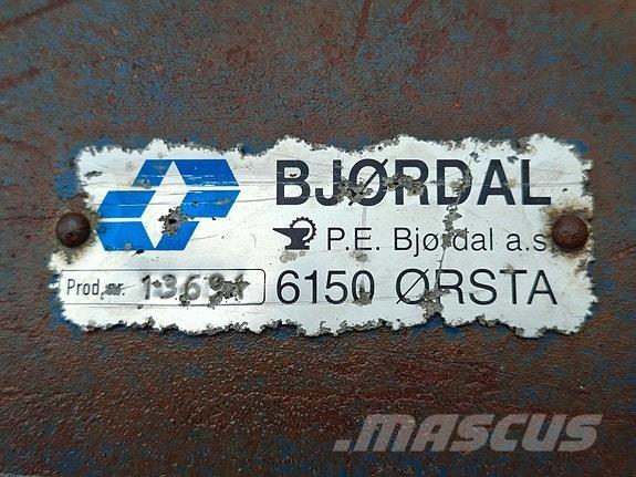  Perma SMA1100 Mineraalväetise laoturid