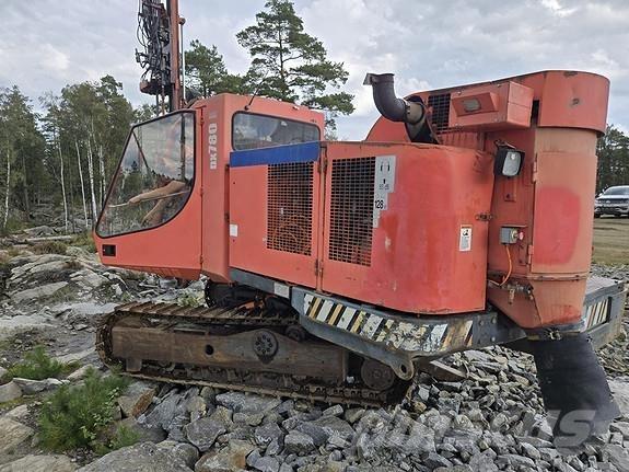 Sandvik DX780 Vertikaalsed puurmasinad