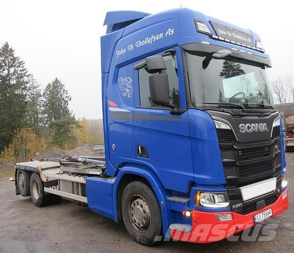 Scania R520 6x2*4 Trossüsteemiga vahetuskere veokid