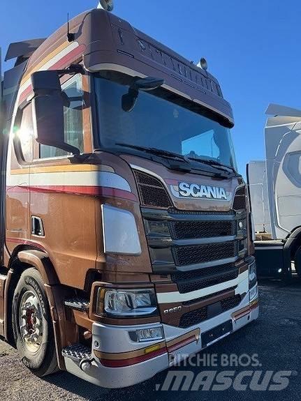 Scania R650B6X2NB Furgoonautod