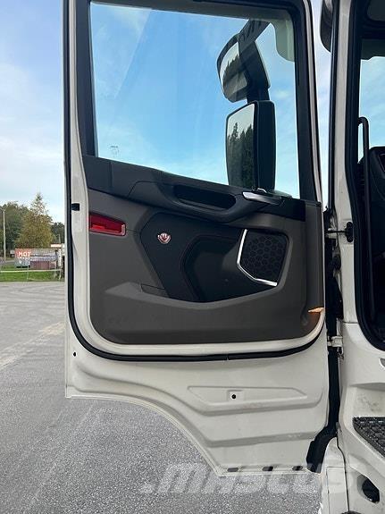 Scania R660 Furgoonautod