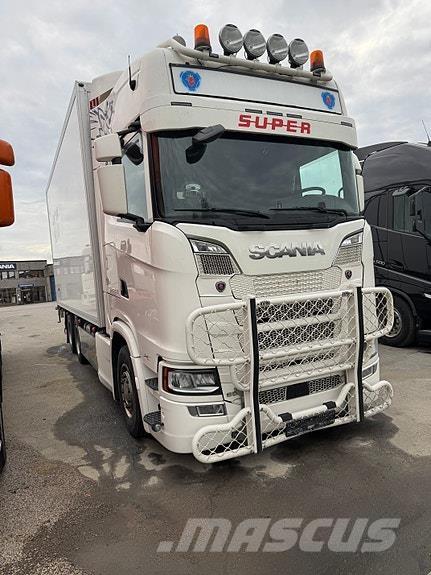 Scania S650B6X2NB Furgoonautod