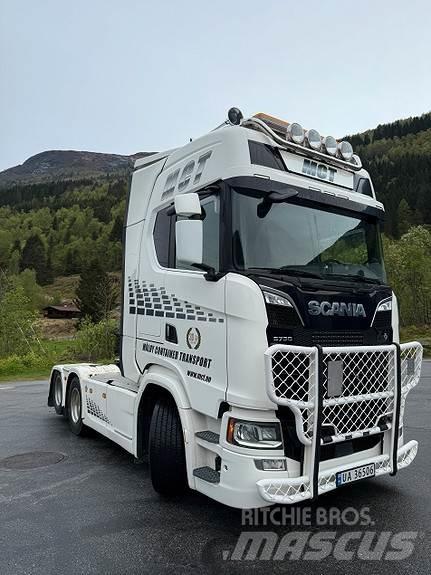 Scania S730 6x2 Sadulveokid