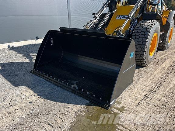  SE Universal Muud põllumajandusmasinad