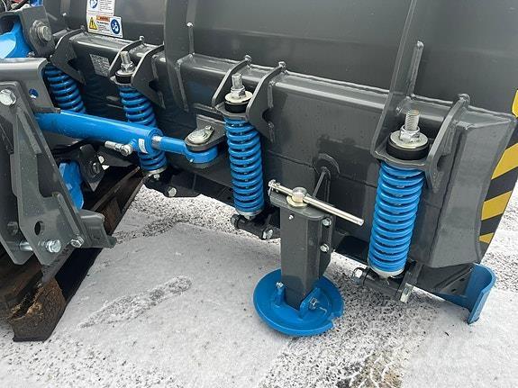 Snowek N360 Lumesahad