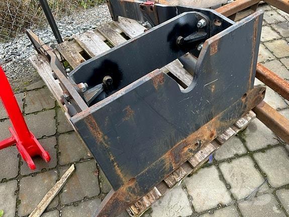 Tellefsdal  Muud teekoristamise ja lumekoristamise masinad