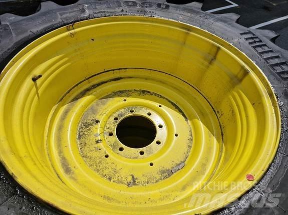 Trelleborg TM1060 Rehvid, rattad ja veljed