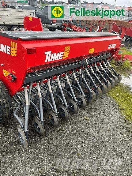 Tume CK3000 Mineraalväetise laoturid
