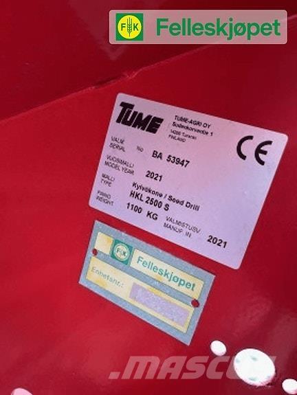 Tume HKL 2500S Sõnnikulaoturid