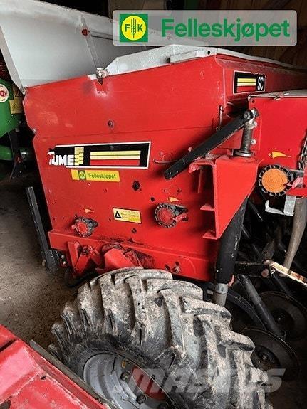 Tume kl 2500 Sõnnikulaoturid