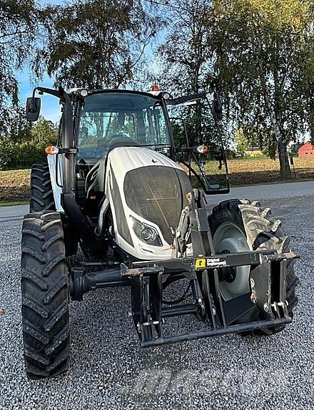 Valtra A114 Traktorid