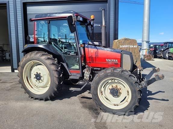 Valtra A75 - 4 Traktorid