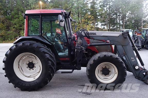 Valtra A85 Traktorid