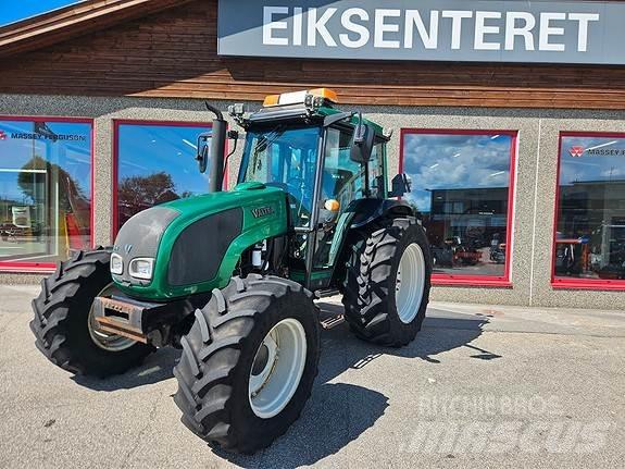 Valtra A92 Traktorid