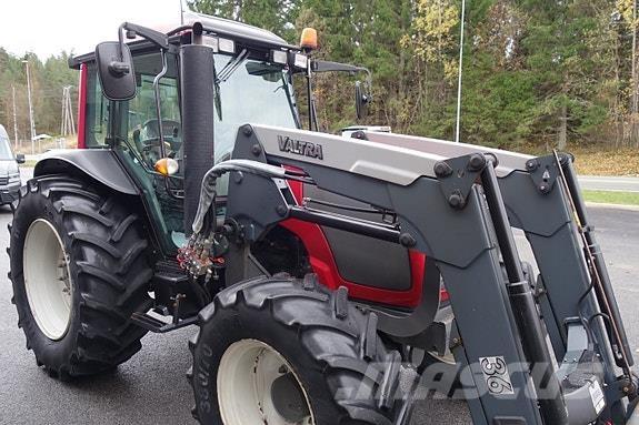 Valtra A93 Traktorid