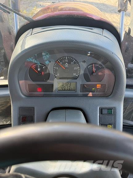 Valtra M150 Traktorid