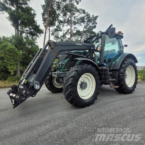 Valtra N114 Traktorid
