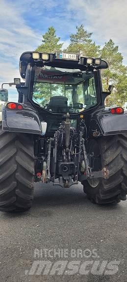 Valtra N163 Traktorid
