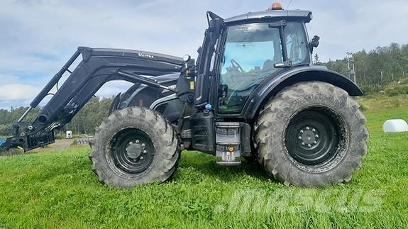 Valtra N174 Traktorid