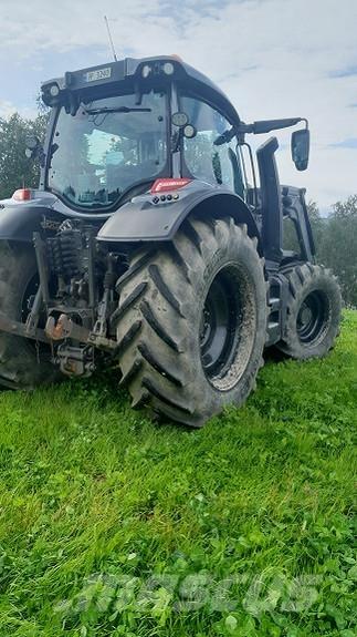 Valtra N174 Traktorid
