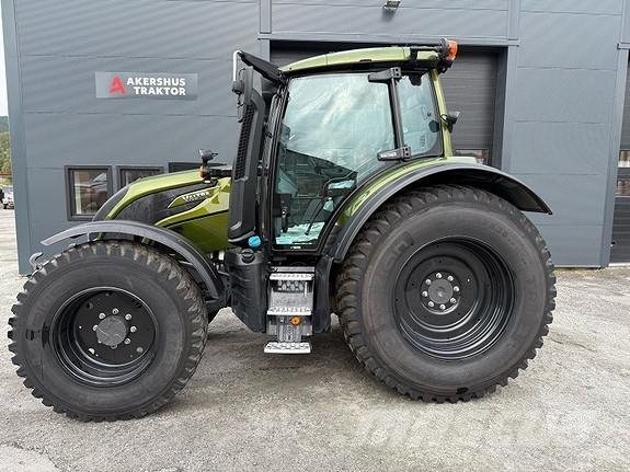 Valtra N175D Traktorid