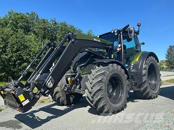 Valtra N175D Traktorid