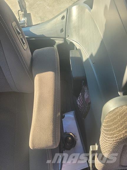 Valtra N175D Traktorid