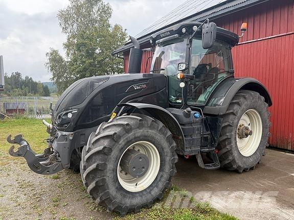 Valtra S394 Traktorid
