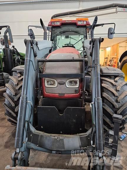 Valtra T 180 Traktorid
