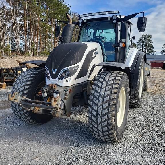 Valtra T174D Traktorid