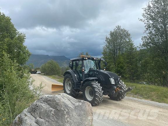 Valtra T203 Traktorid