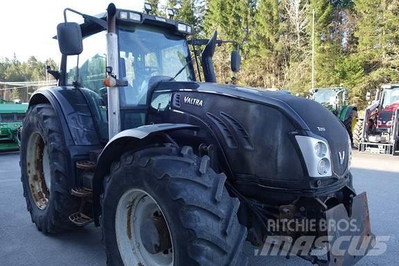 Valtra T213 Versu Traktorid