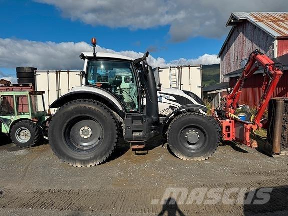 Valtra T214 Versu Traktorid