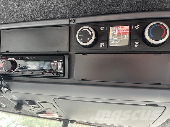 Valtra T235 Traktorid