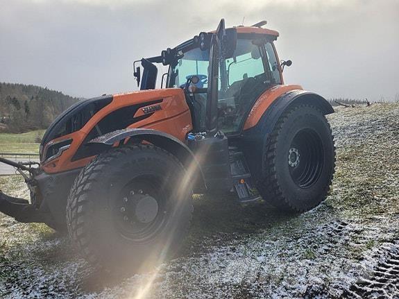 Valtra T255 Traktorid