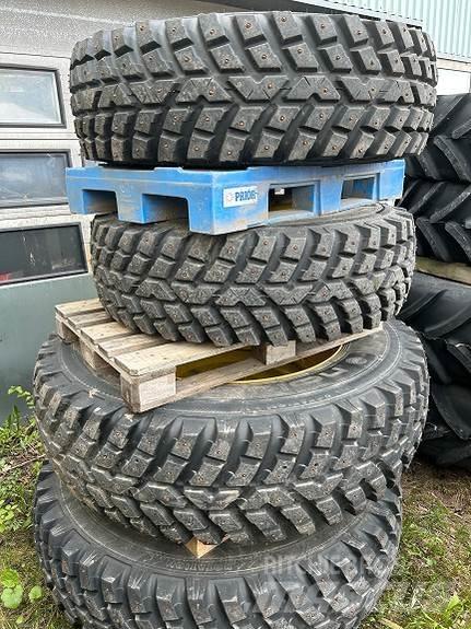  Vinterhjul til JD Muud teekoristamise ja lumekoristamise masinad
