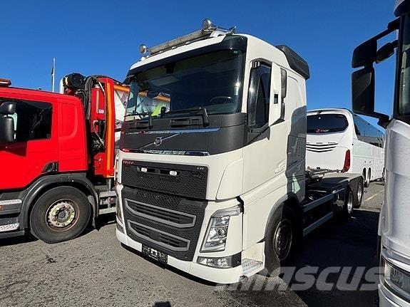 Volvo  Trossüsteemiga vahetuskere veokid