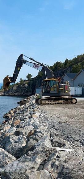 Volvo ECR235EL Roomikekskavaatorid