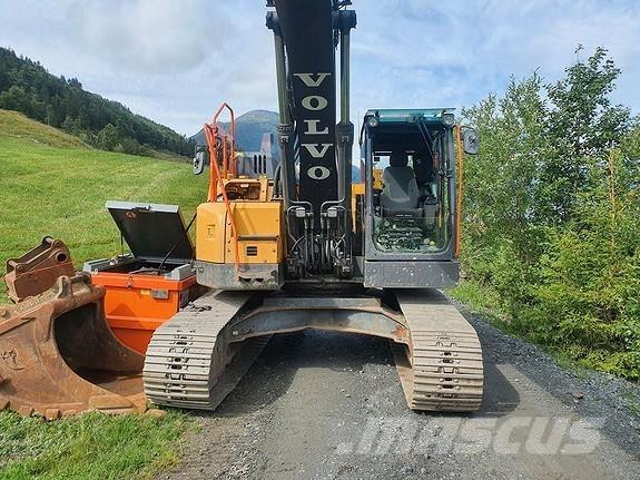 Volvo ECR235EL Roomikekskavaatorid