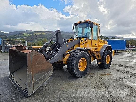 Volvo L90E Rataslaadurid
