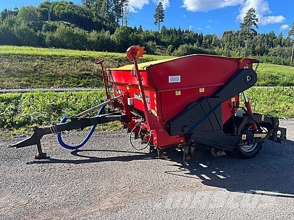   Mineraalväetise laoturid