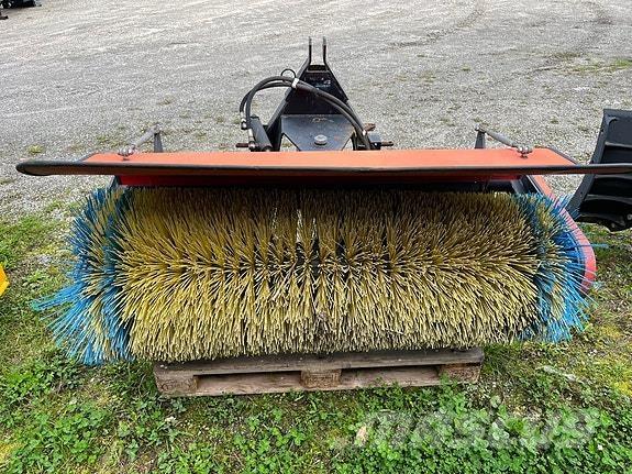   Muud teekoristamise ja lumekoristamise masinad