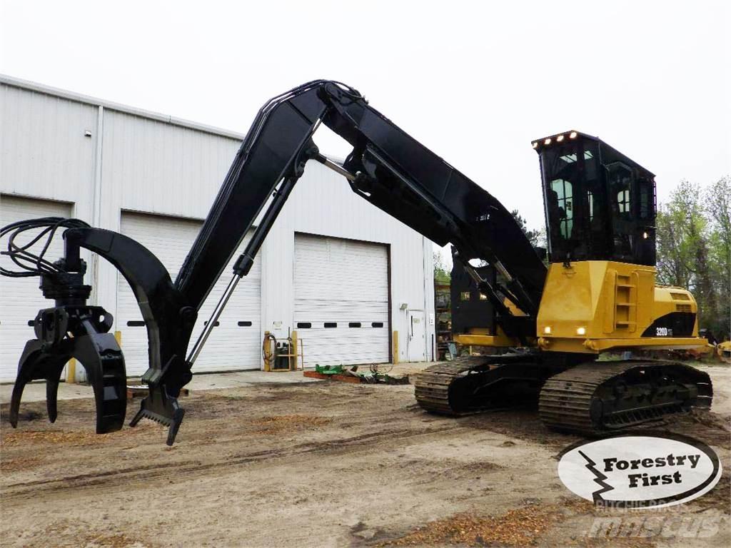 CAT 320D FM Nooltõstukid
