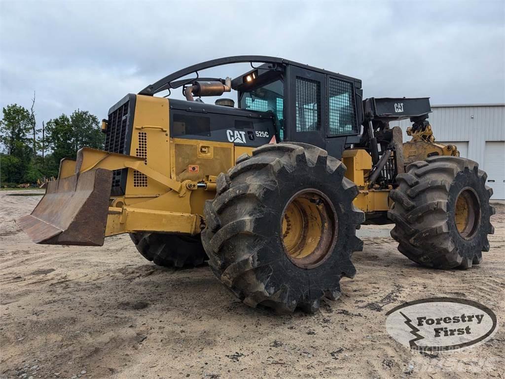 CAT 525C Väljaveotraktorid