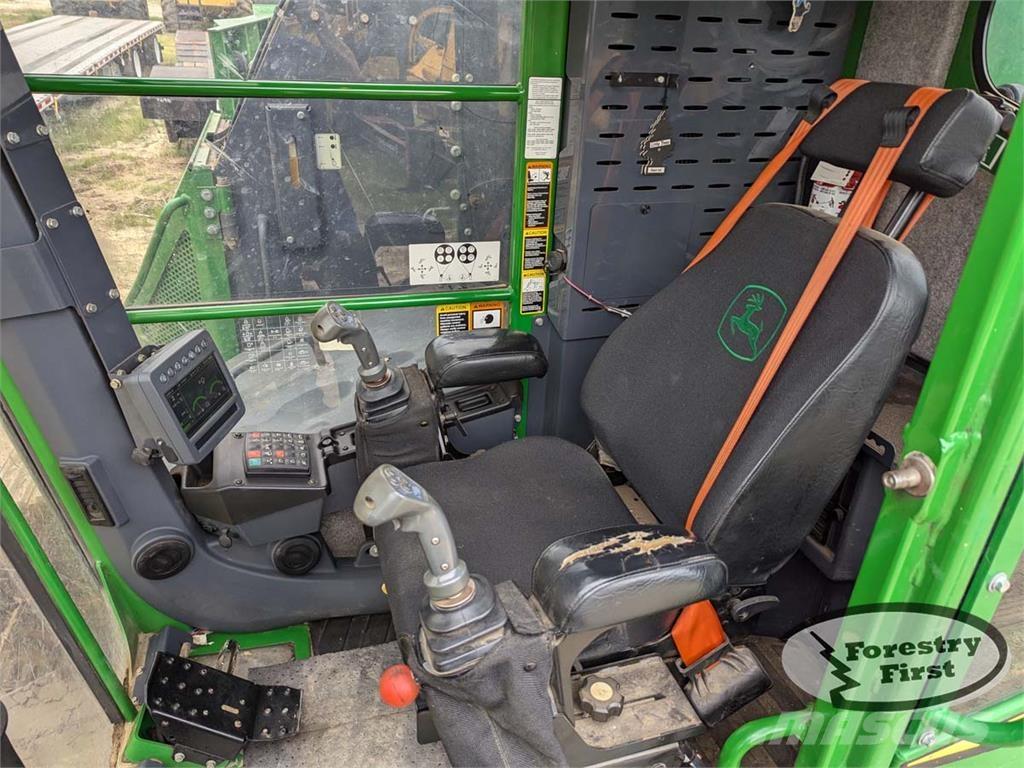 John Deere 853M Langetustraktorid
