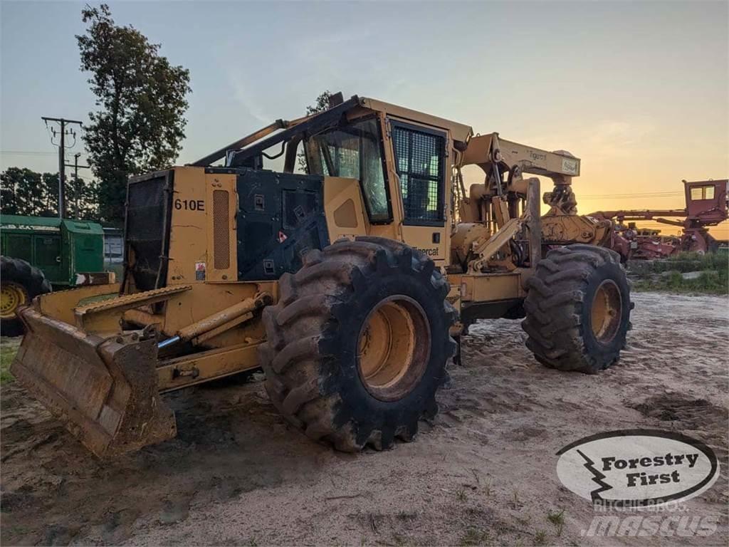 Tigercat 610E Väljaveotraktorid