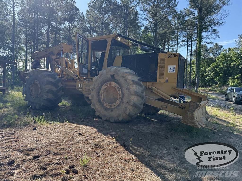 Tigercat 620H Väljaveotraktorid