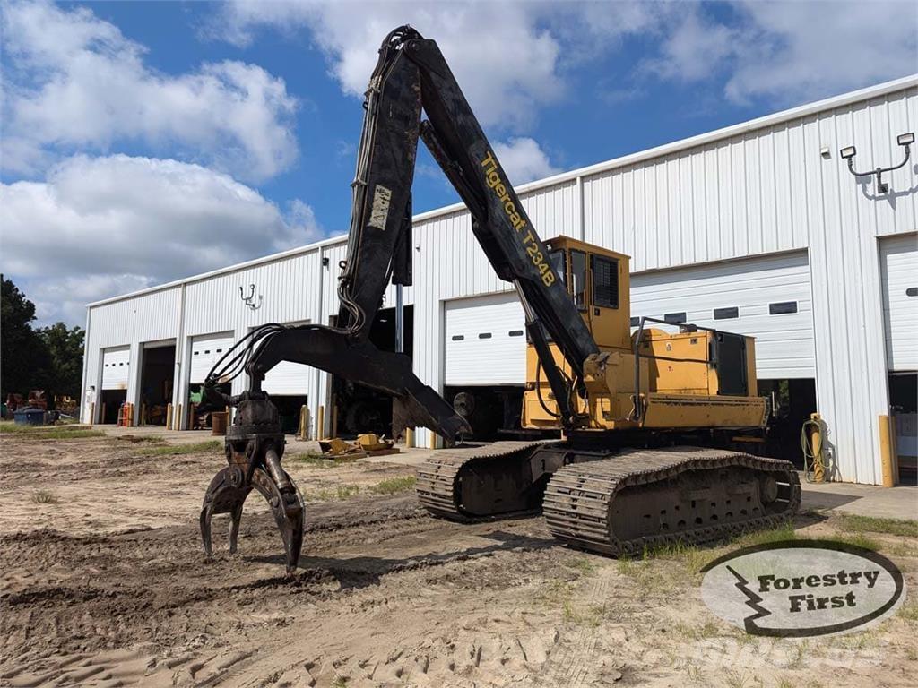 Tigercat T234B Nooltõstukid