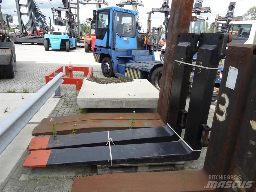 Kalmar DCG330-12 Diiseltõstukid